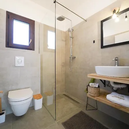 ヴィラ Suncica With Heated Pool, Jacuzzi And Bikes Near Zadar Sukošan