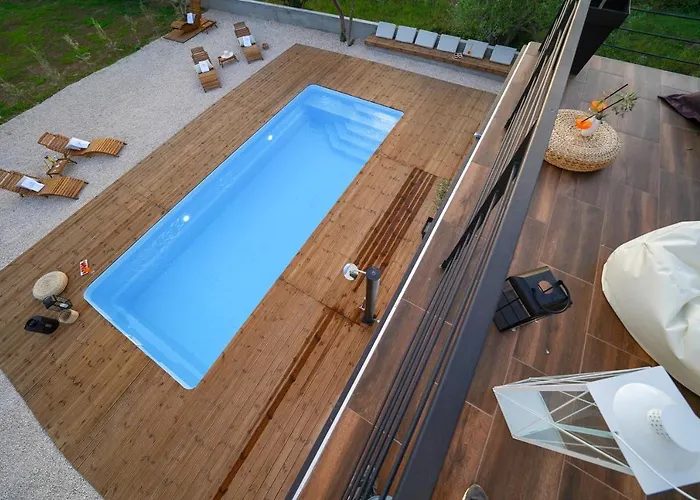 Villa Suncica With Heated Pool, Jacuzzi And Bikes Near Zadar *