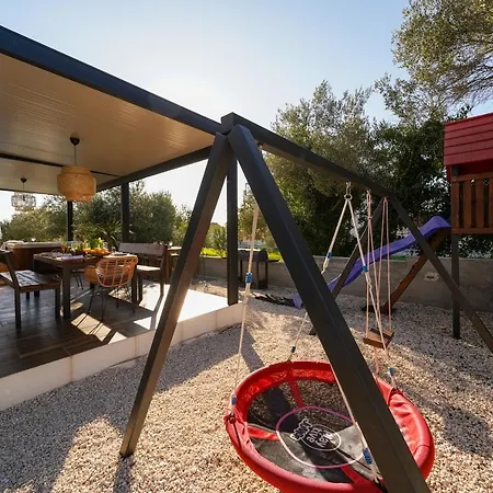 Suncica With Heated Pool, Jacuzzi And Bikes Near Zadar Villa *