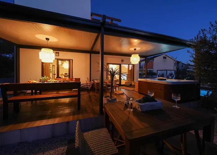 Suncica With Heated Pool, Jacuzzi And Bikes Near Zadar Вилла *