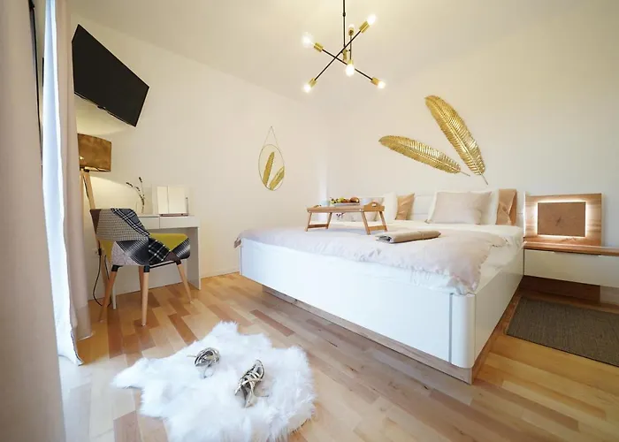 Suncica With Heated Pool, Jacuzzi And Bikes Near Zadar *